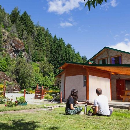 Huellas Hostel Lago Puelo Exterior photo